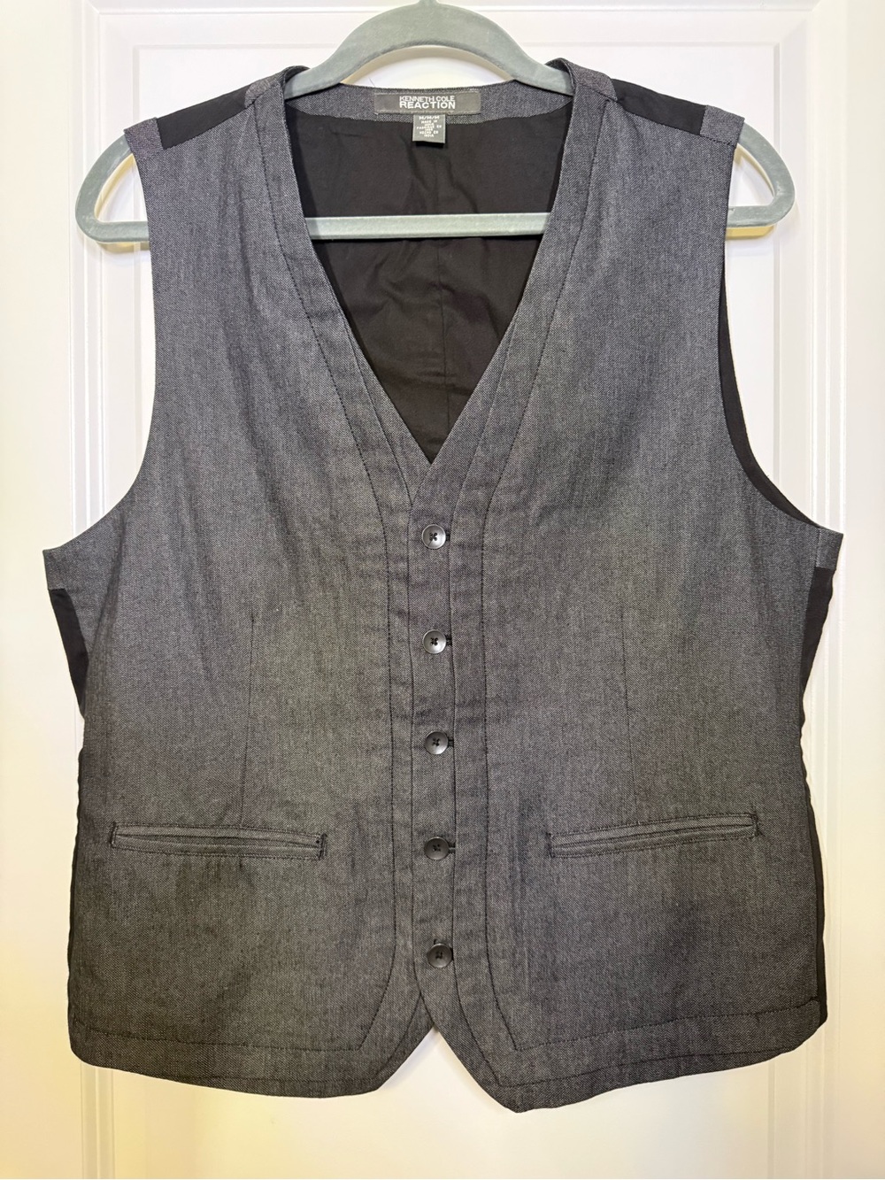 Kenneth Cole Reaction Men's Charcoal Gray Button-Front Vest